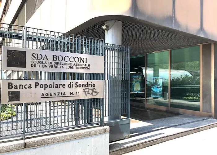 Milano Bocconi-Navigli 10